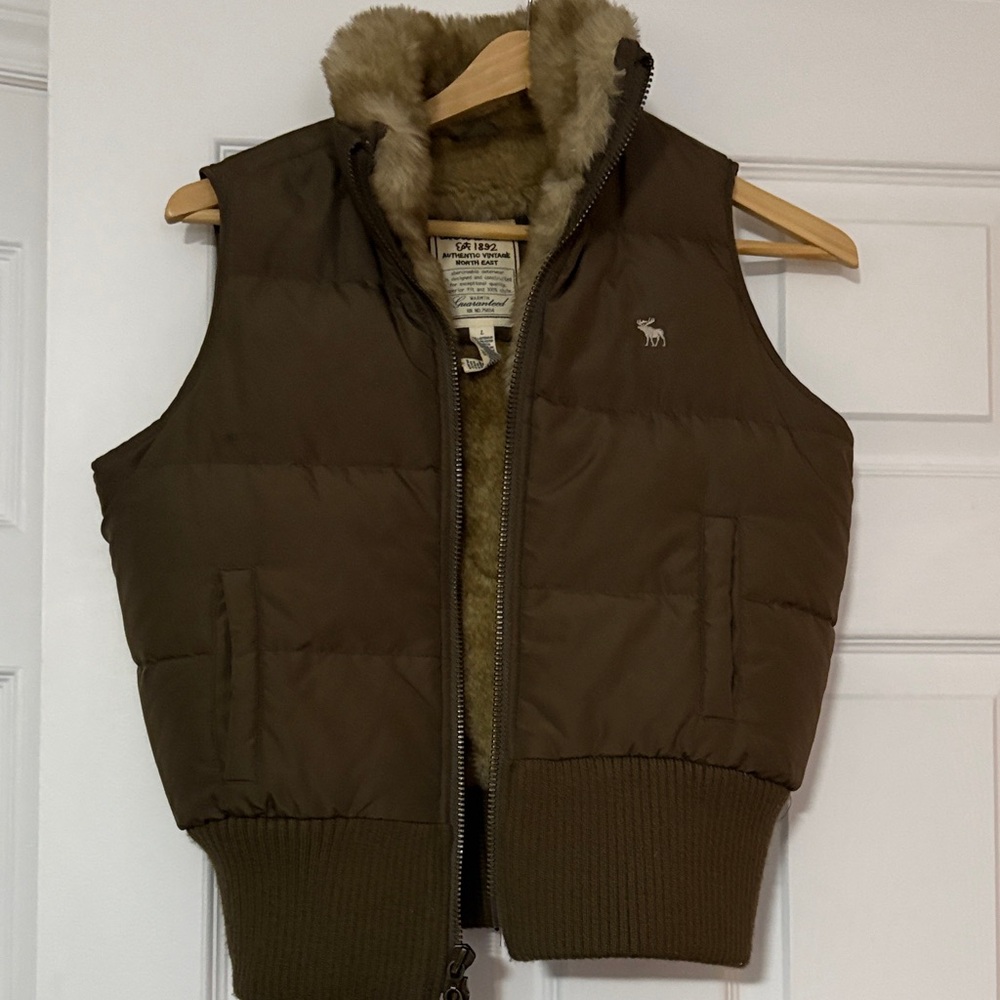 Abercrombie Kids Brown Puffer Vest